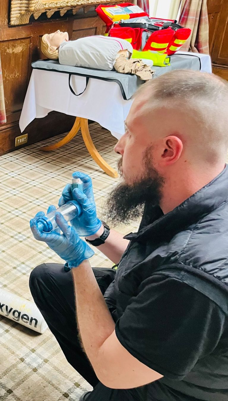 WhatsApp Image 2024 03 21 at 18.24.46 3 768x1347