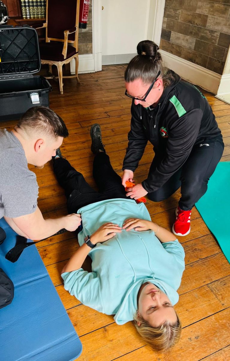 WhatsApp Image 2024 04 12 at 15.51.41 3 768x1205