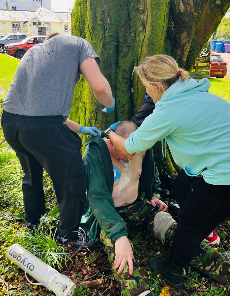 WhatsApp Image 2024 04 12 at 15.51.41 9 768x989