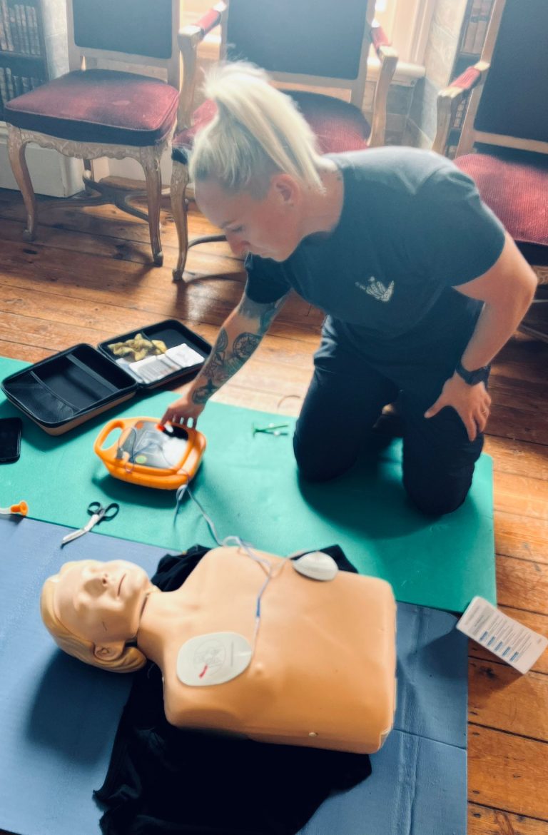 WhatsApp Image 2024 05 08 at 17.57.45 1 768x1170